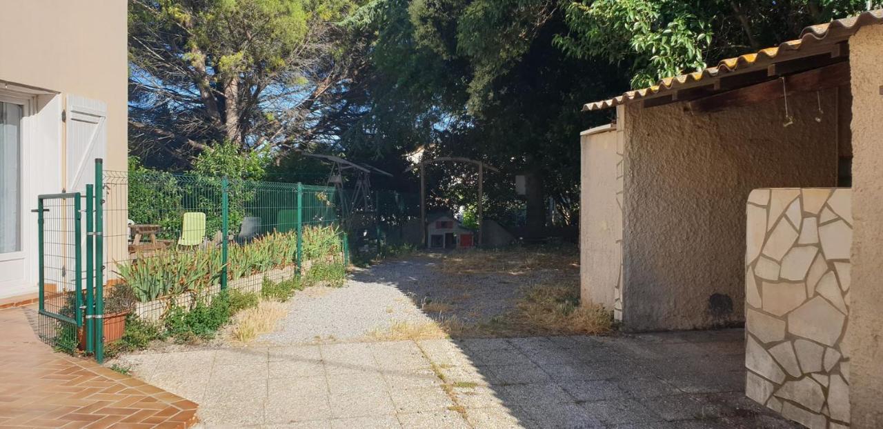 Location Saisonniere Lägenhet Coursan Exteriör bild