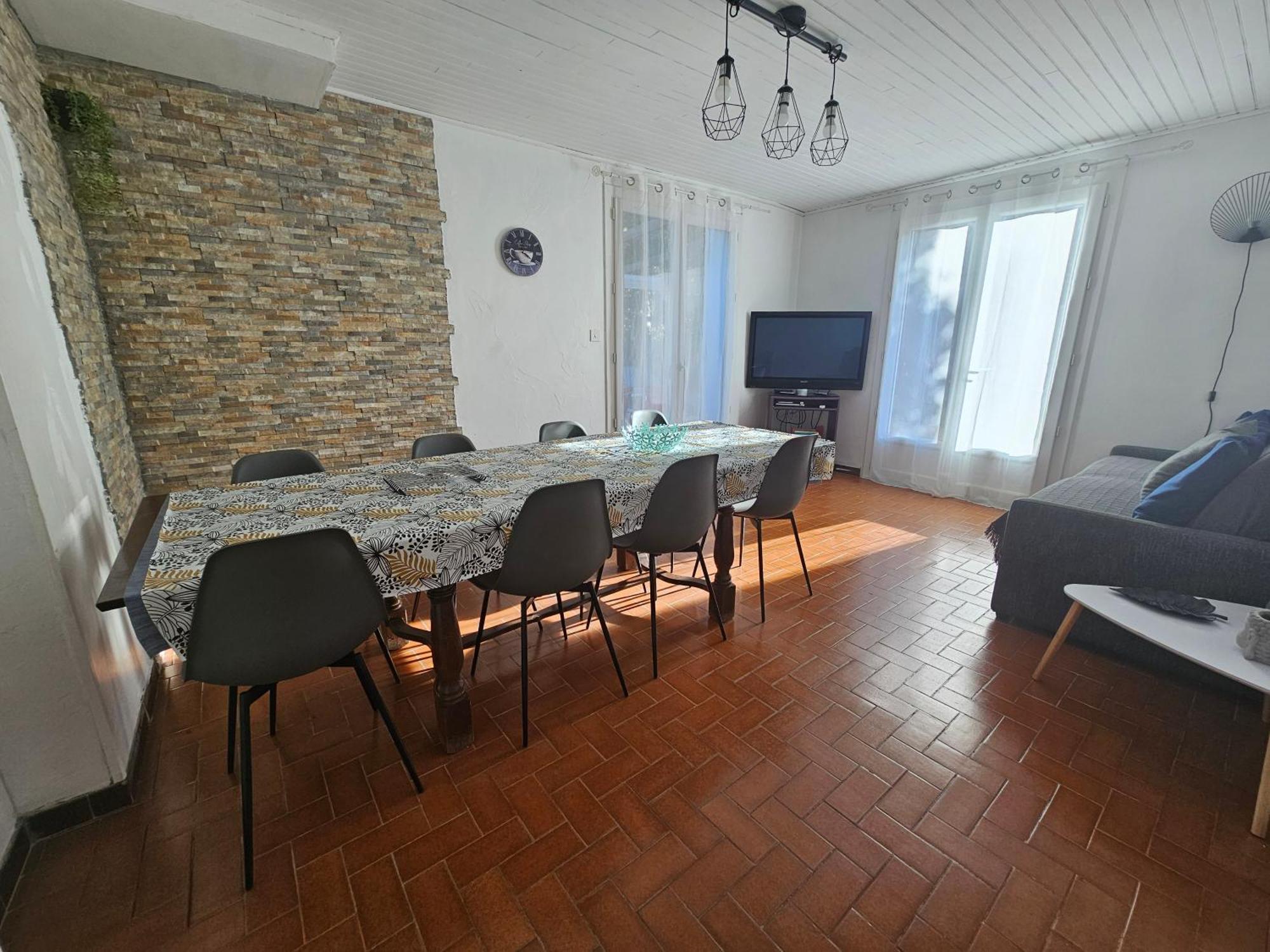 Location Saisonniere Lägenhet Coursan Exteriör bild