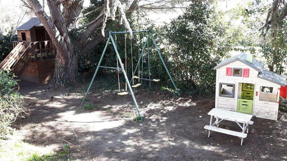 Location Saisonniere Lägenhet Coursan Exteriör bild